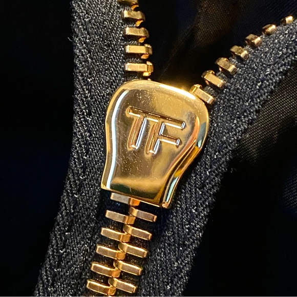 🔥TOM FORD FLAWLESS East-West Nylon Small Zip Tote Bag Gold Zipper EUC Rare 2022 - Picture 9 of 16